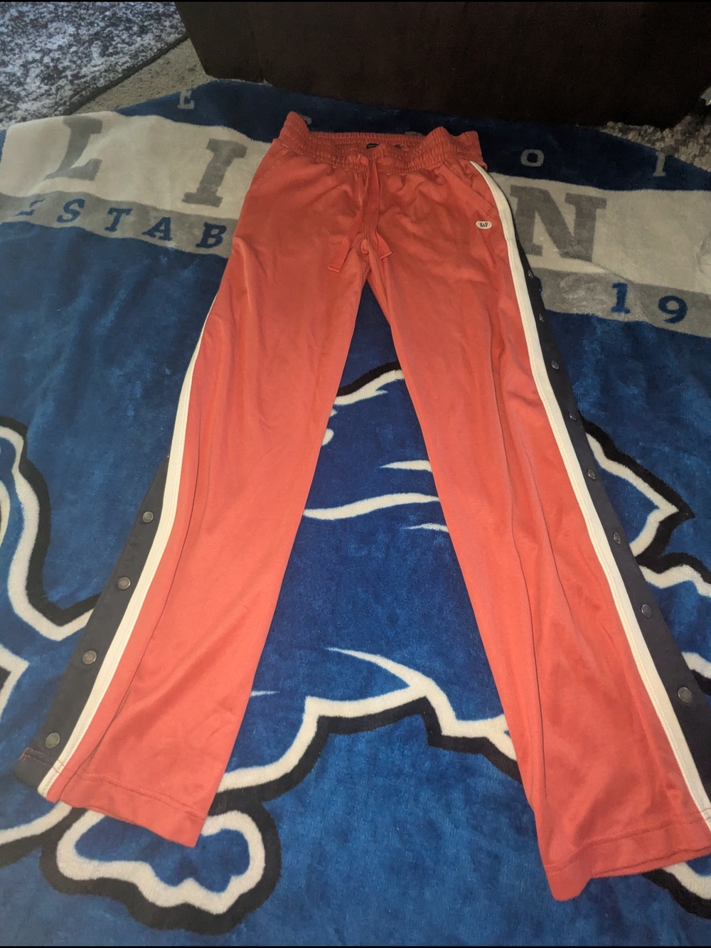 Abercrombie & Fitch Coral Snap-Trim Joggers